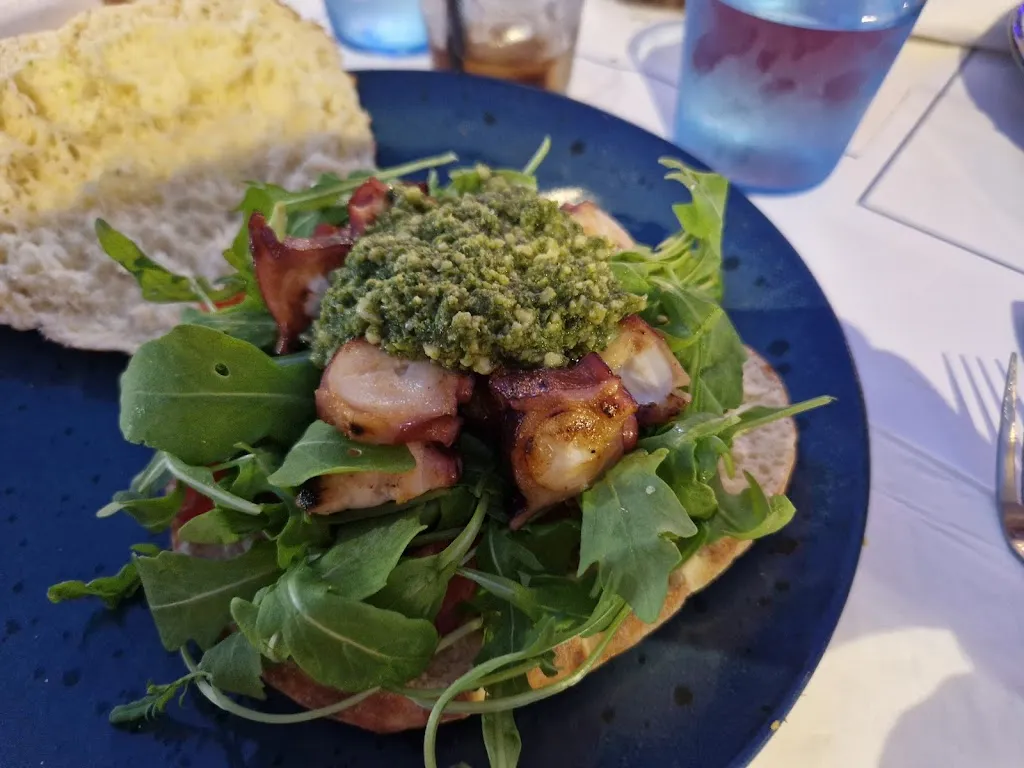 Elif Schmidt_DUEMARI_Ginosa_review