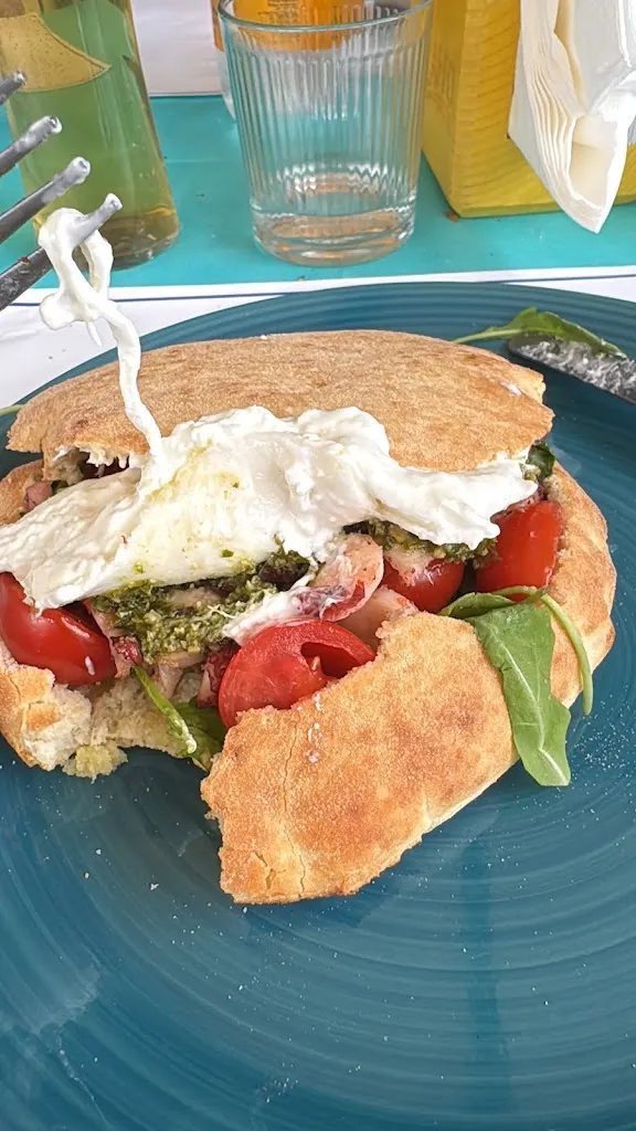 fa bri_DUEMARI_Ginosa_review