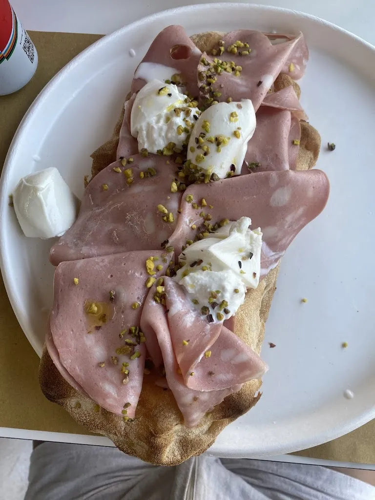 Eulalie S._Pinsa Roma - Pinseria Sky Beach_San Teodoro_review