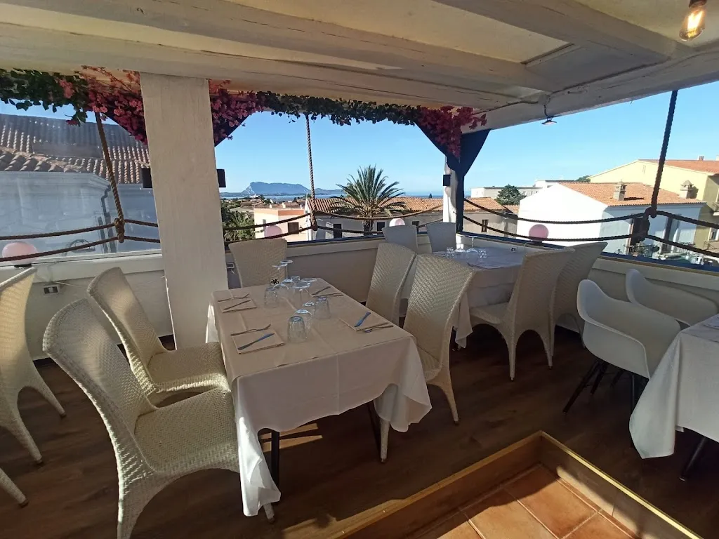 Ristorante Le Terrazze restaurant in San Teodoro
