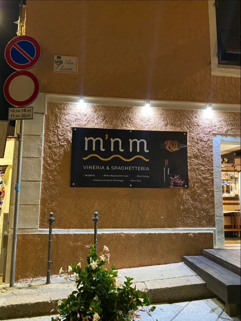m 'n m vineria & spaghetteria restaurant in Santa Teresa Gallura