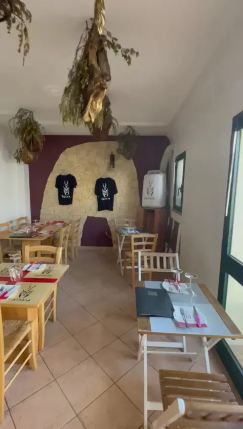 SHARDANA Enoteca Salumeria -Prodotti Tipici Sardi -_Santa Teresa Gallura_slider_image_2