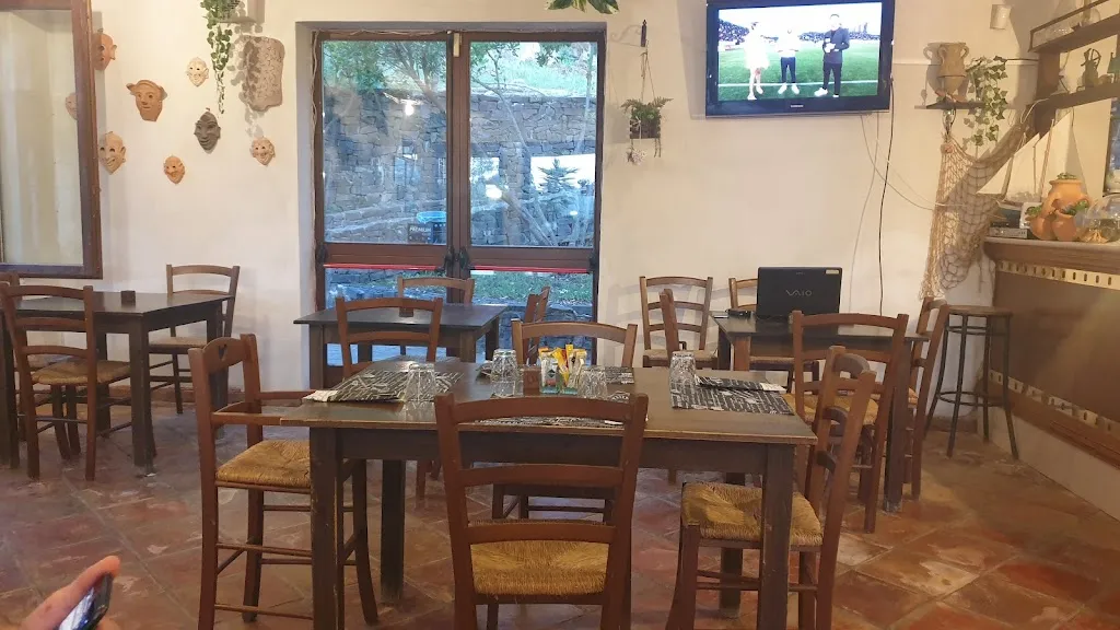 Ristorante La Fortezza_Santadi_slider_image_1