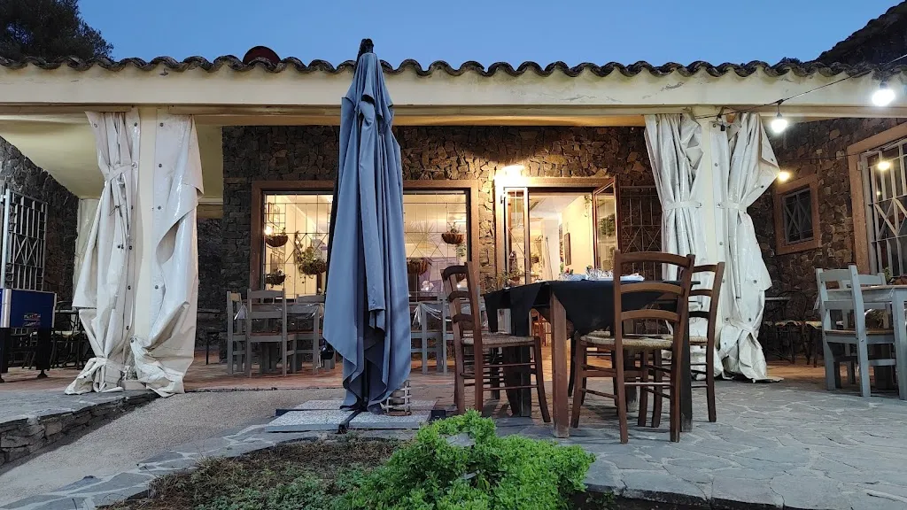 Ristorante La Fortezza_Santadi_slider_image_3