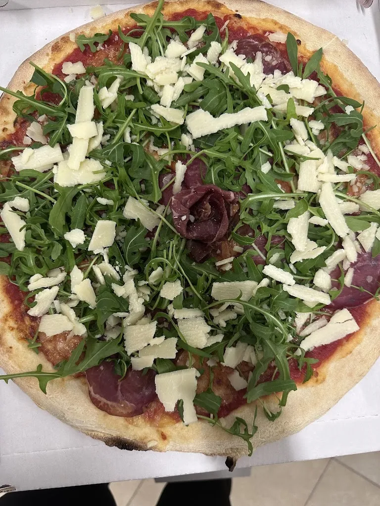 Pizzeria maurreddina restaurant in Santadi