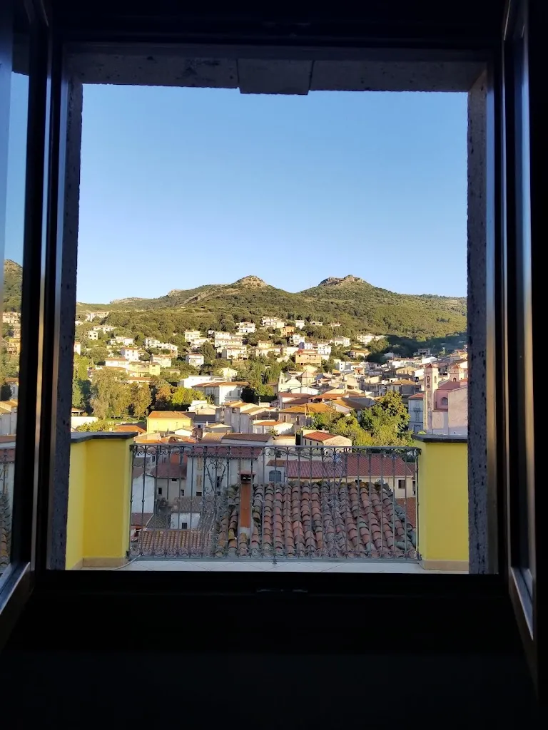 Joseph Vezina_Sas Benas_Santu Lussurgiu_review