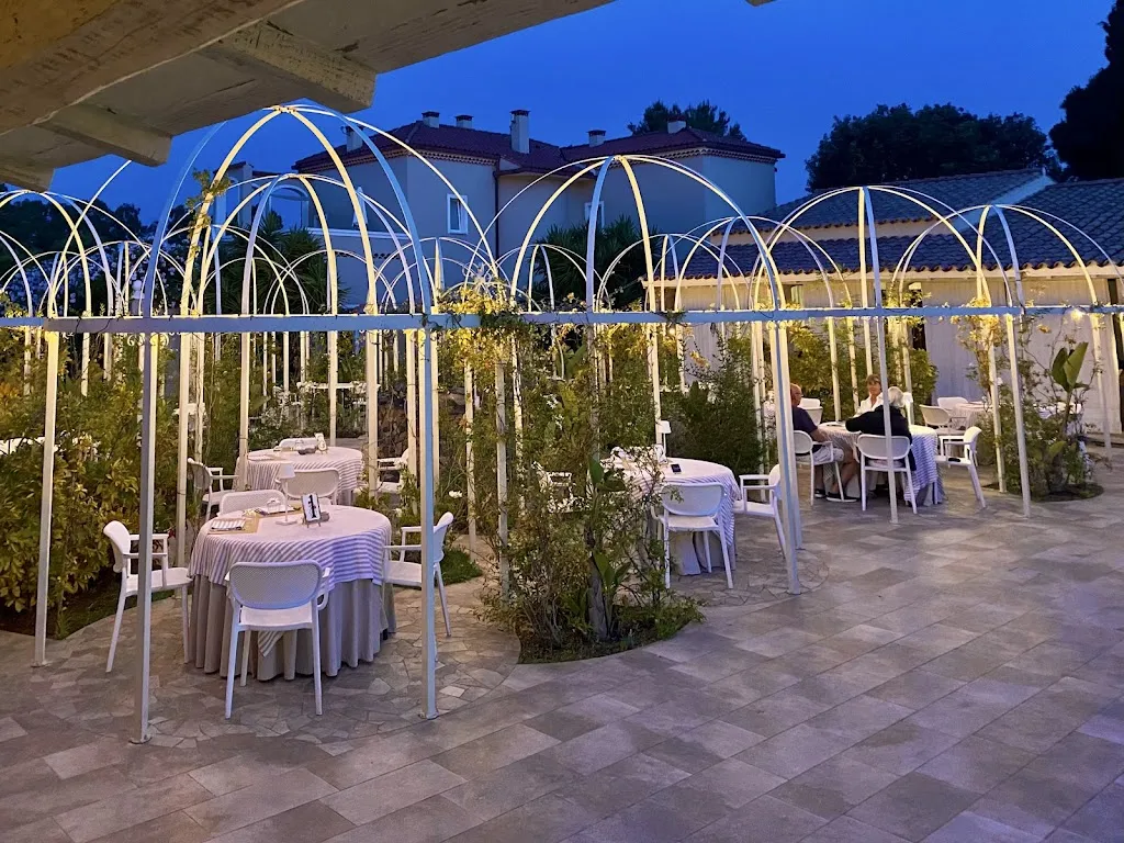 Donna Tona Ristorante Belle Époque Pula restaurant in Sarroch