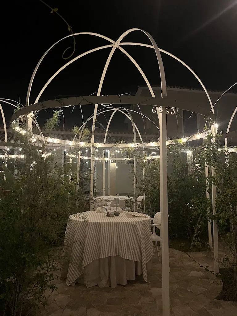 Donna Tona Ristorante Belle Époque Pula_Sarroch_slider_image_3