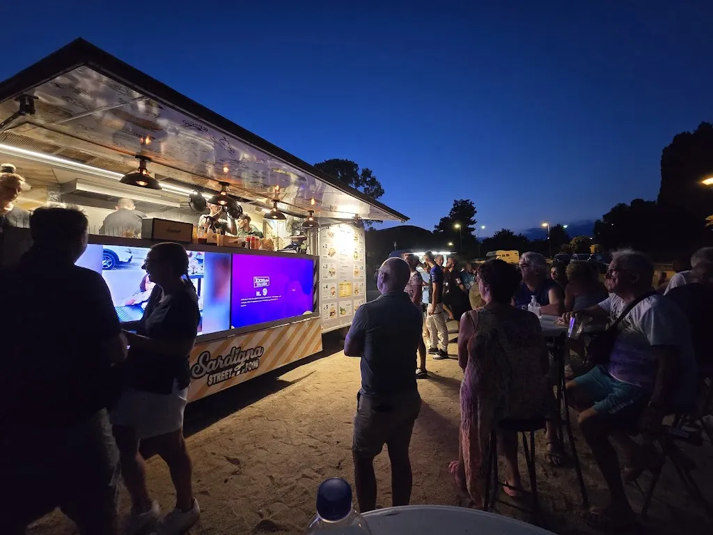 Alastair Ross_Sardigna Street Food_Serdiana_recensione