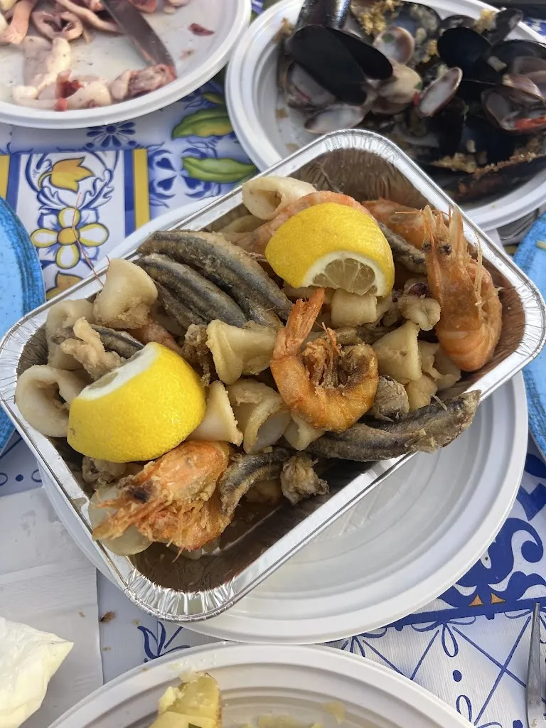 John F._Sfizi di mare_Ginosa_review