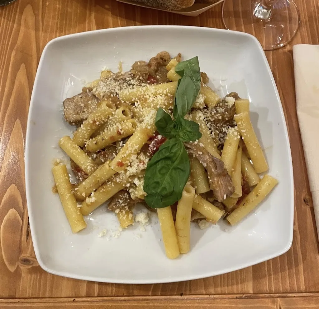 Sugo Sorrento_Serrenti_slider_image_3