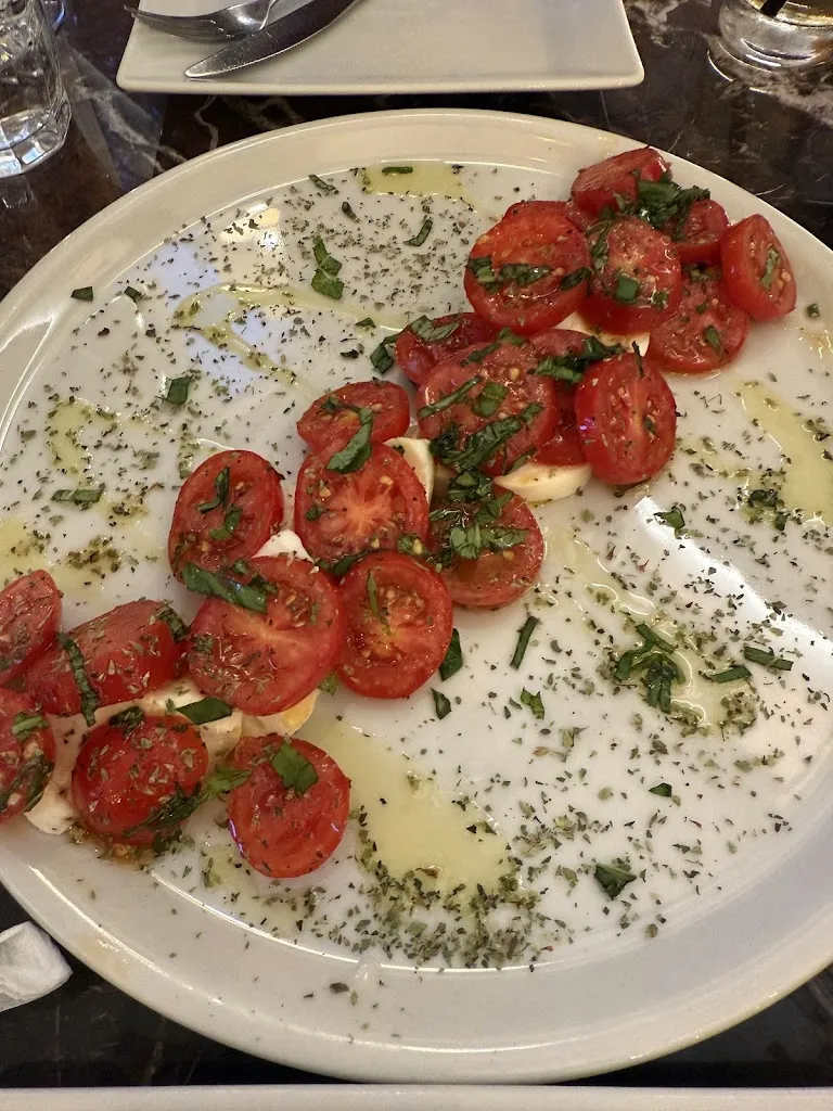 Daniel Crawley_AZZ! Italian Tavern_Serrenti_review