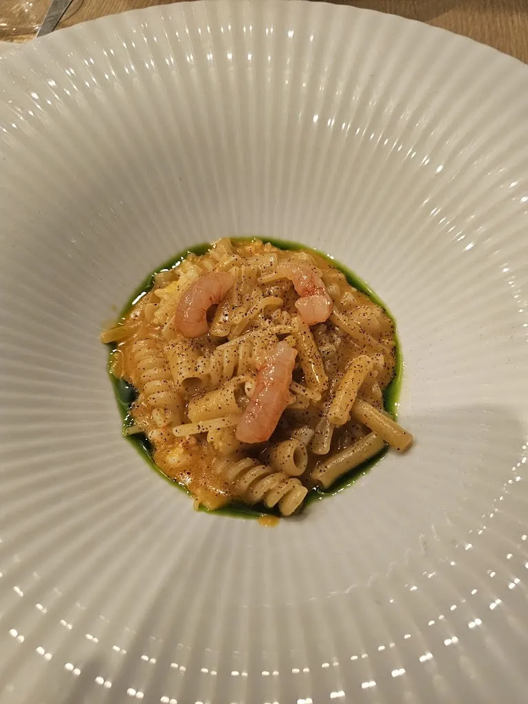 Alex Brodsky_Qui Sorrento_Serrenti_review