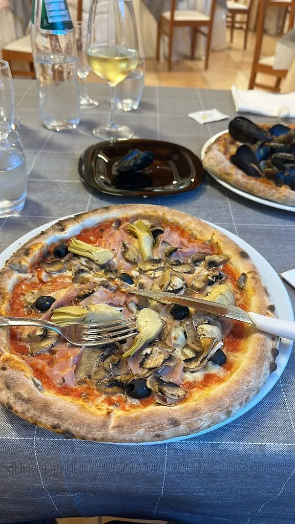 tom dereszynski_Ristorante Il Borgo degli Ulivi_Sennori_review