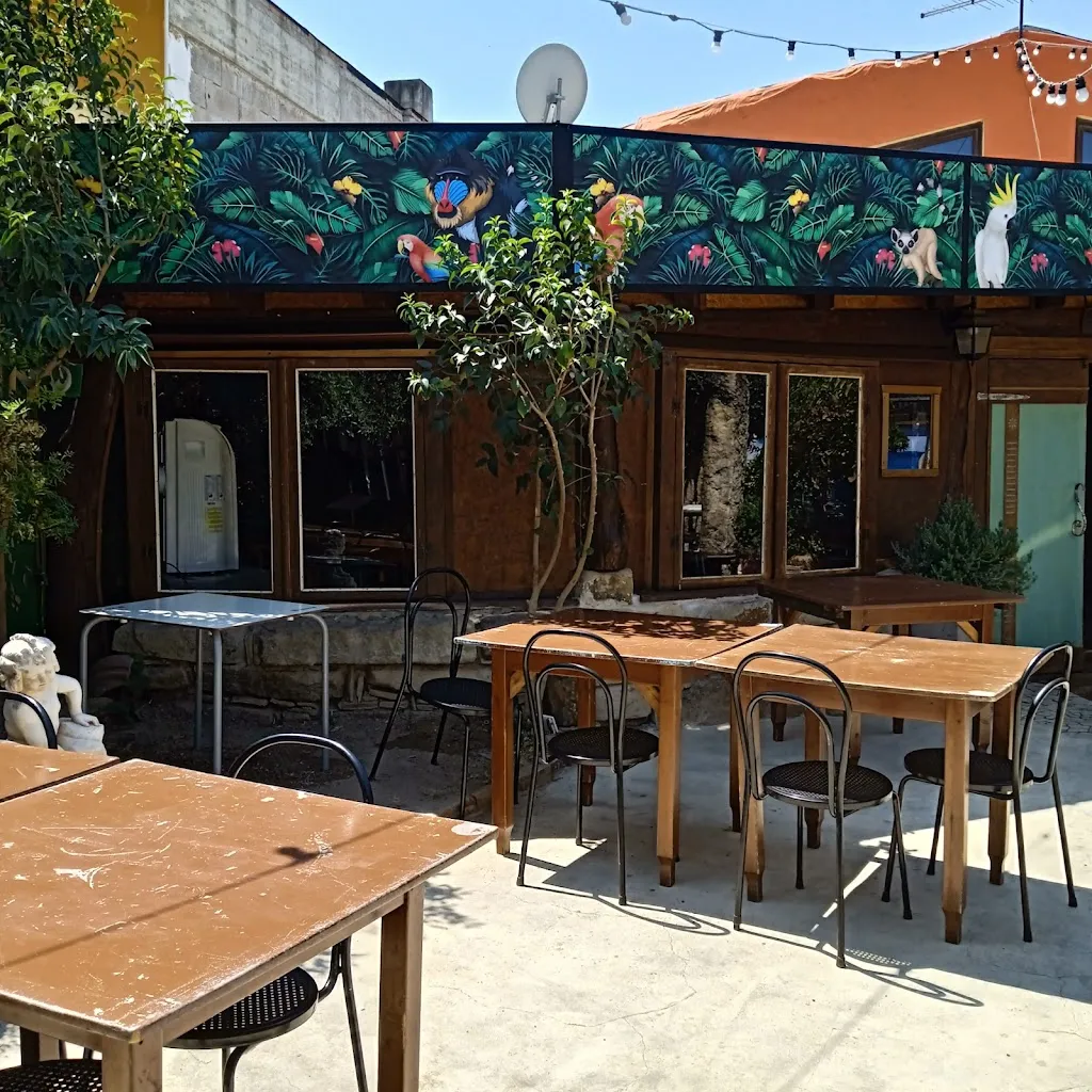 Beer Grills restaurant in Senorbì