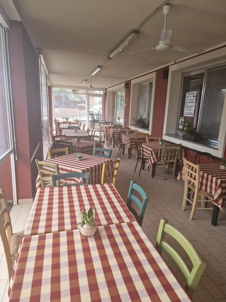 Pizzeria e Gastronomia Da Carlo di Aresu Carlo & C. S.A.S._Senorbì_slider_image_1