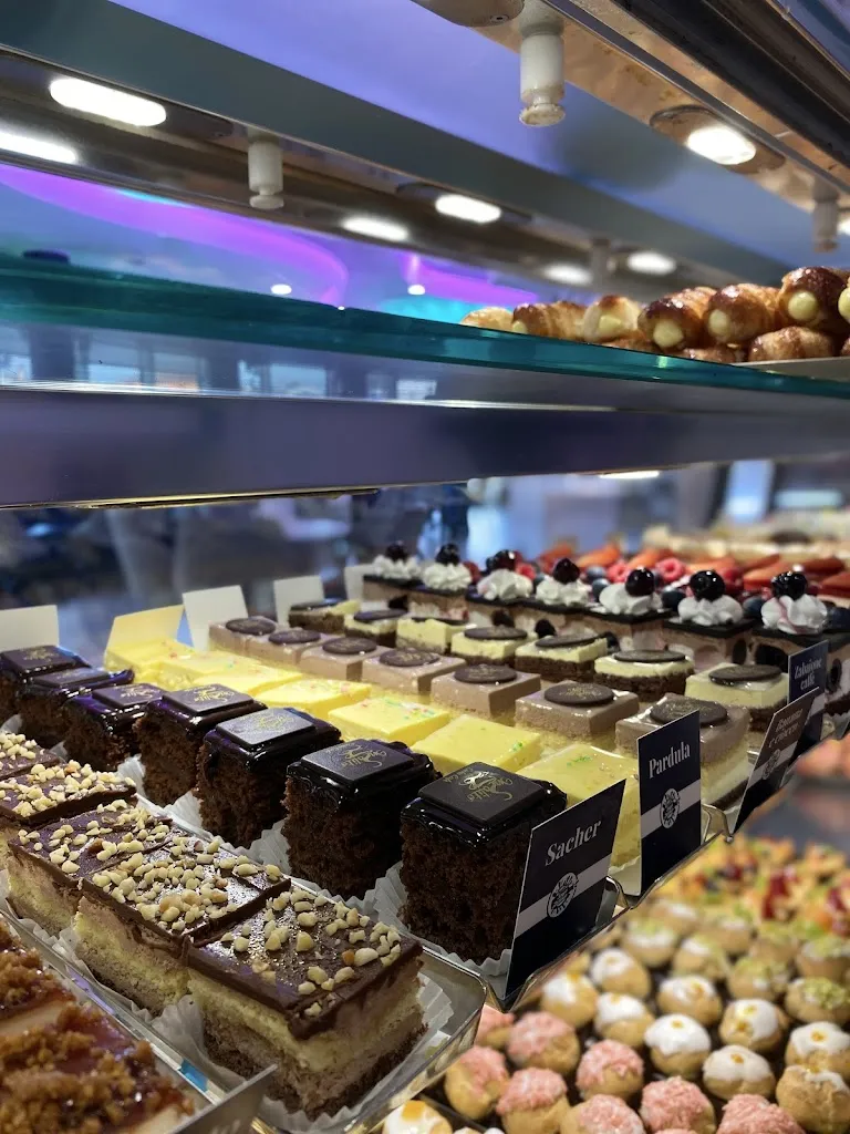 Insolito Cioko Cafè_Senorbì_slider_image_1