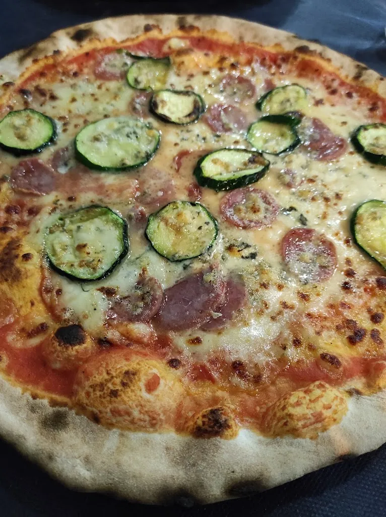 Nicola_Pronto pizza da Gianni_Senorbì_review