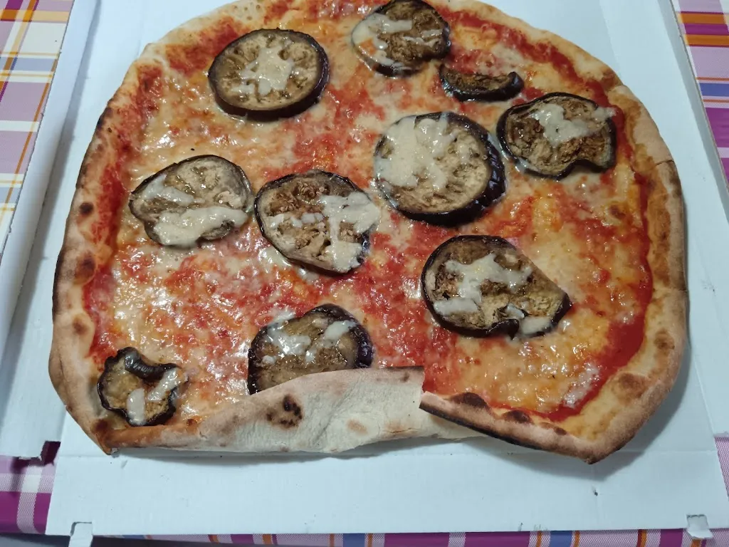clarissa mura_Toro’s Pizza_Settimo San Pietro_review