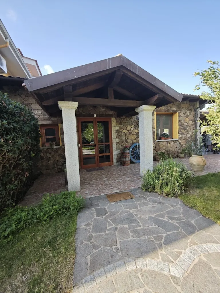 Agriturismo Fattoria su Grabiolu restaurant in Siamanna