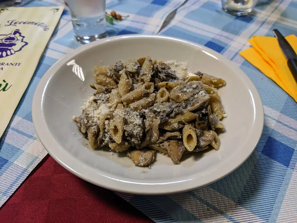 Baruch Waknine_La Locomotiva_Siliqua_review