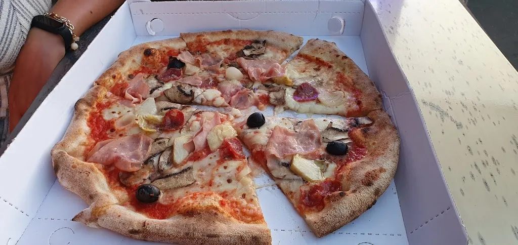 Sabin Sabin_Pizzeria Giangiacomo 3_Simaxis_review