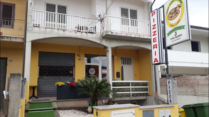 Pizzeria Giangiacomo 3 restaurant in Simaxis