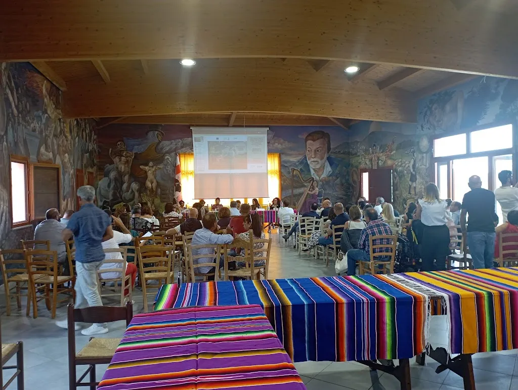 Vincenzo Sartelli_La Hormiguita_Simala_review