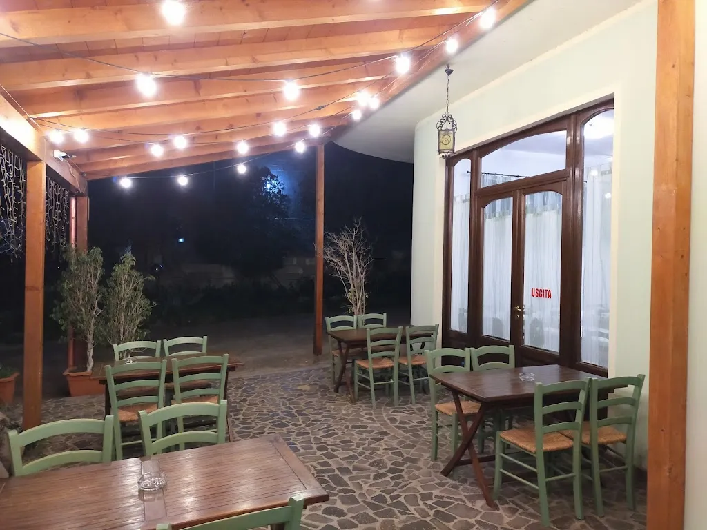 Pizzeria Is Grazias da Giampa restaurant in Solarussa