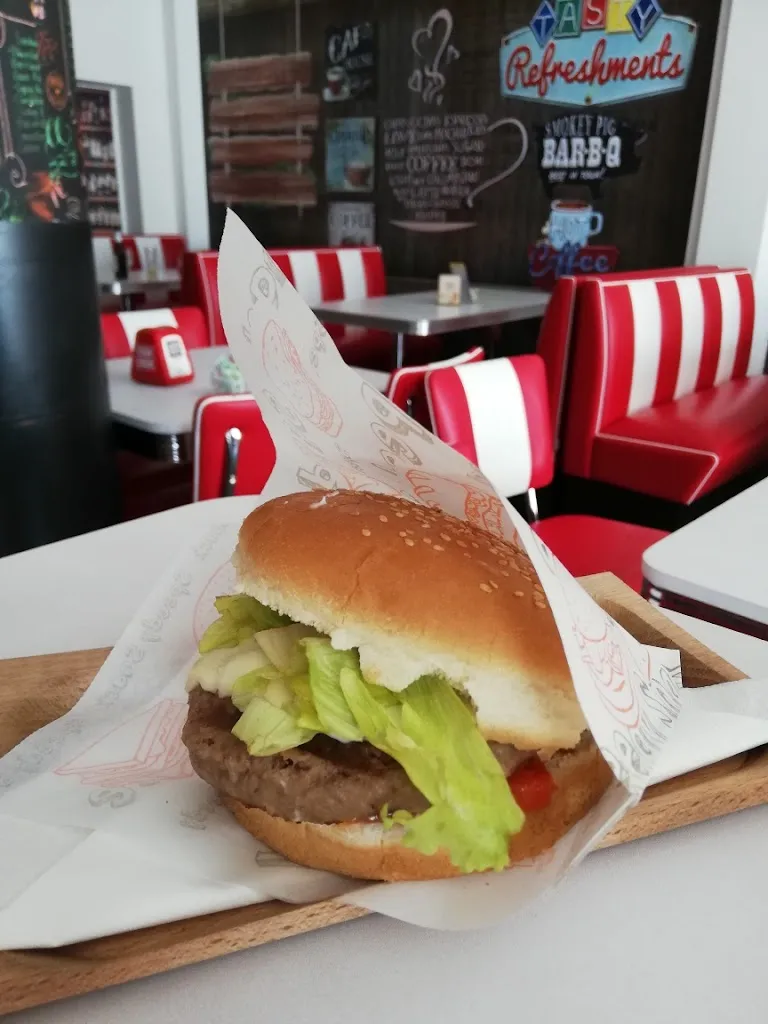 BarSport Fast Food_Solarussa_slider_image_3