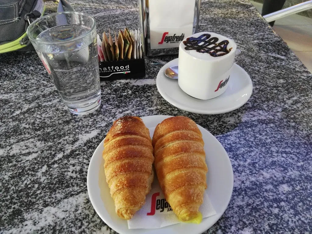 Menu_ELLEO SNACK BAR_Soleminis_image_2