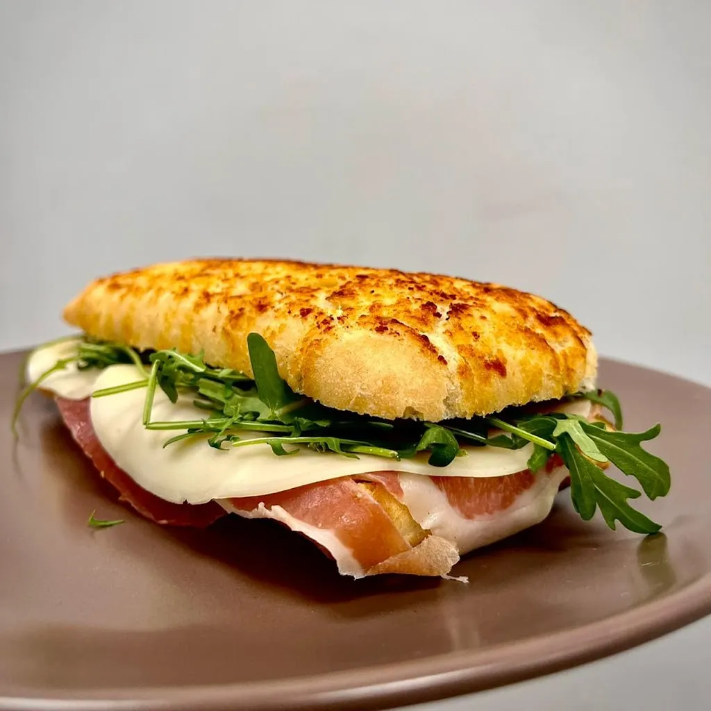 Grill & Burger Cult_Sinnai_slider_image_3