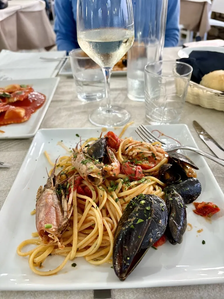 Trattoria Chiringuito Da Fabiano_Stintino_slider_image_3