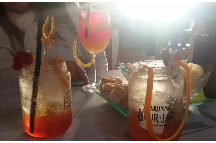 Barbara Mariano_Friends Cafè_Tempio Pausania_recensione