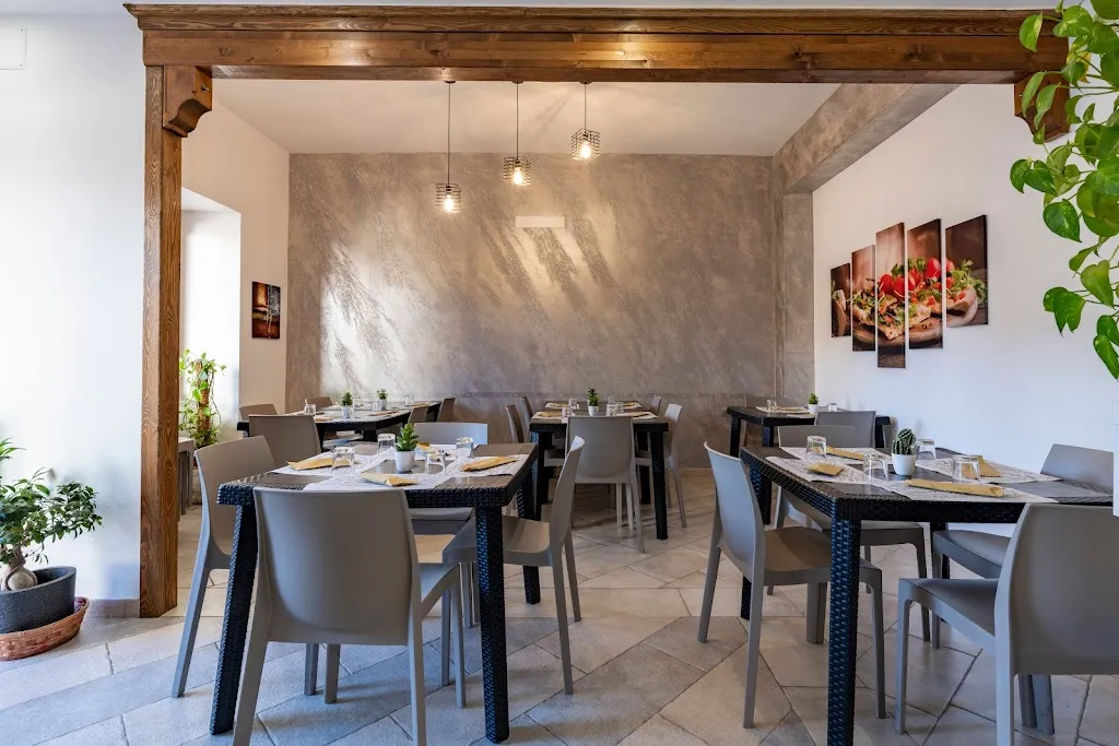 Pizzeria - Gastronomia da Chicchittu_Tergu_slider_image_1