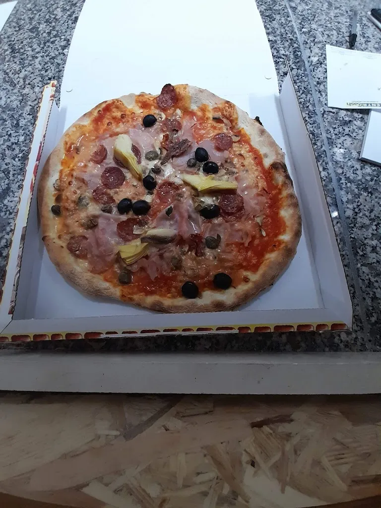 Pizzeria Trattoria Galluras_Telti_slider_image_2