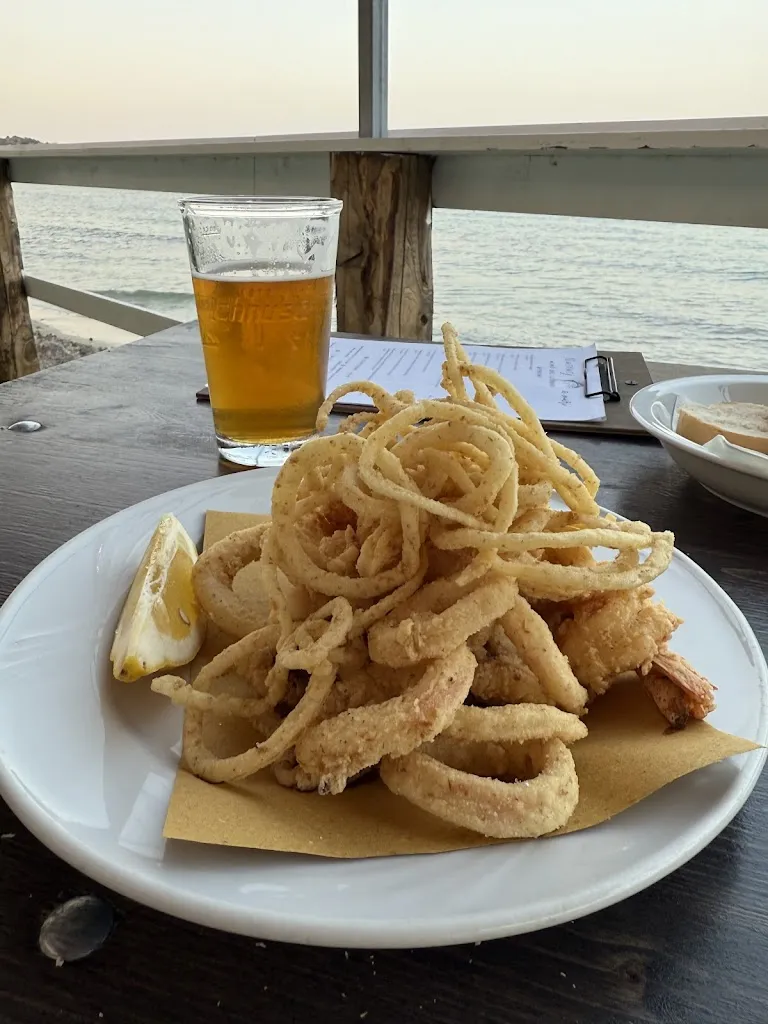 Christoph “Mopedchrische”_Nastasj a Mari - Ristobar_Tertenia_review