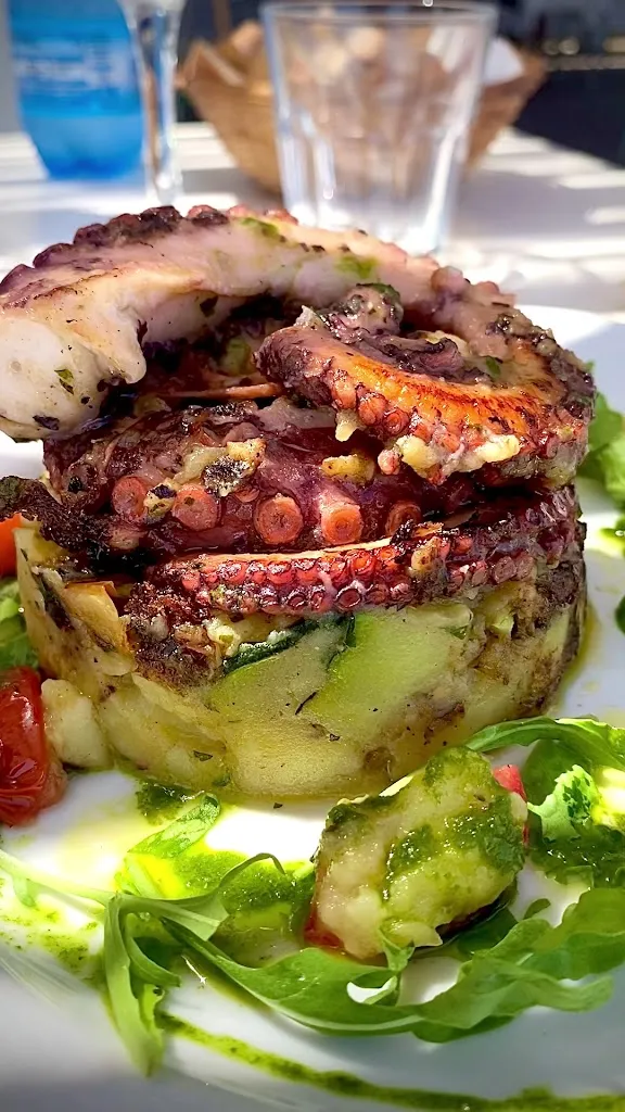 Nastasj a Mari - Ristobar_Tertenia_slider_image_2