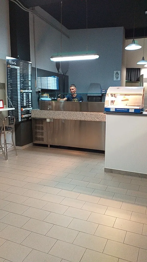 Daniela Usala_Pizzeria Da Sound_Tertenia_review