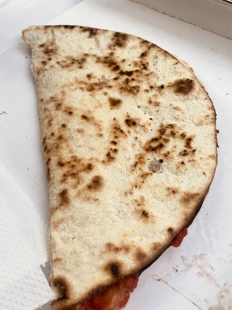 Pizzeria Sole e Luna Su Planu_Su Planu_slider_image_2