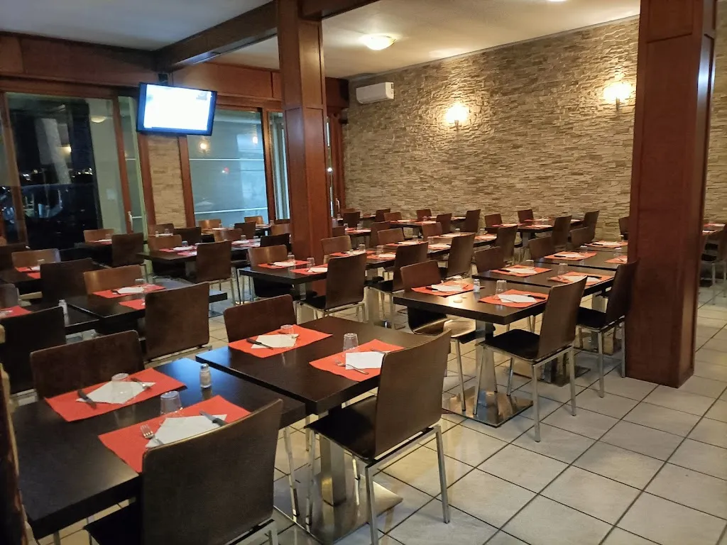 Evelyn Pizza Selargius restaurant in Su Planu