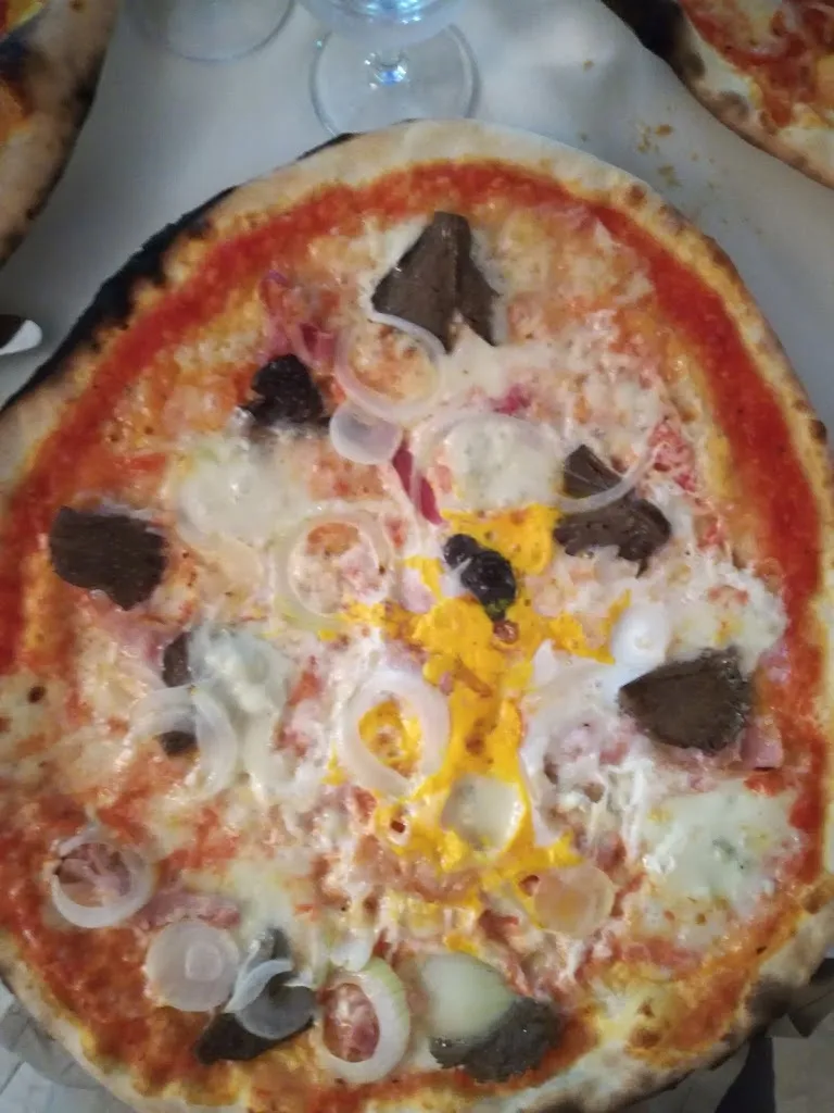 Luca Piras_La Dea Madre Ristorante Pizzeria_Thiesi_recensione