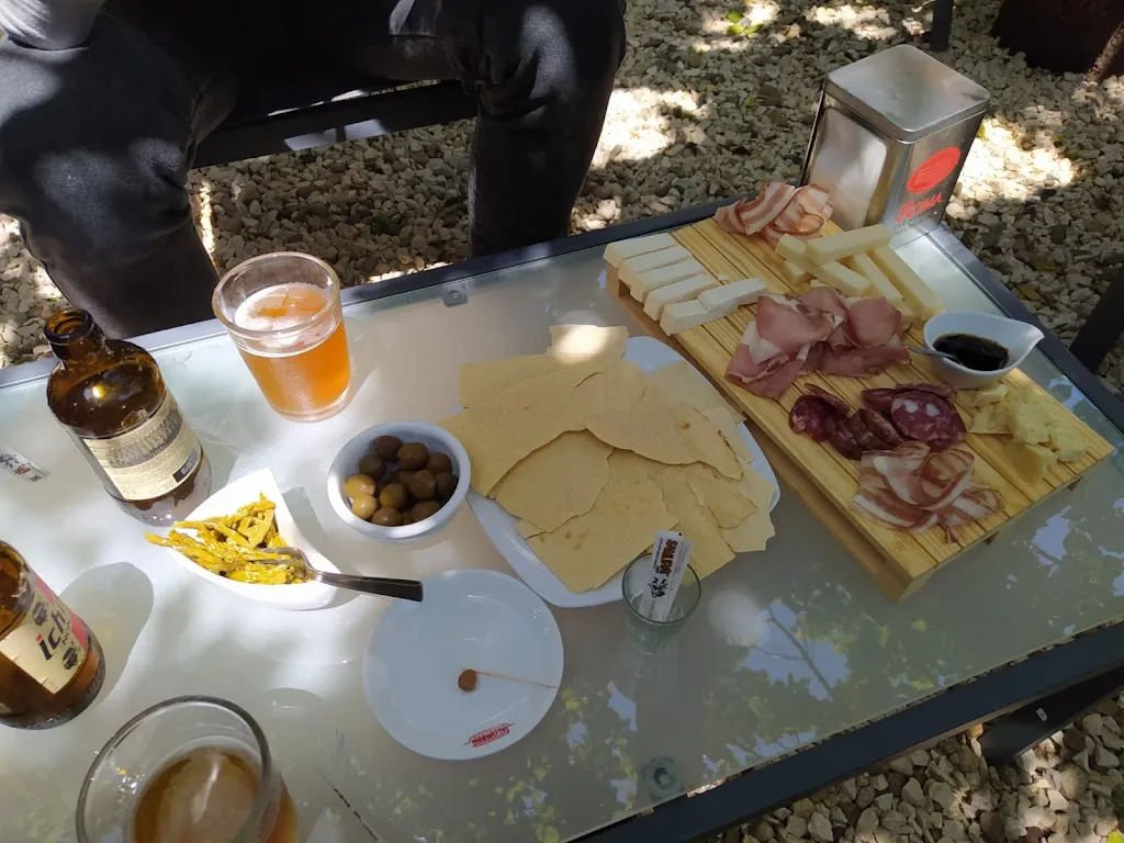 Menu_A Casa Mia Wine Bar_Tinnura_image_8