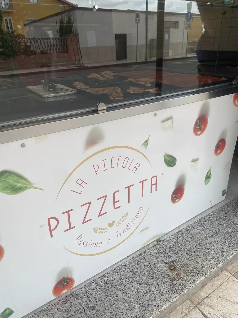 Roberto Caria_La Piccola Pizzetta - Sestu_Sestu_recensione