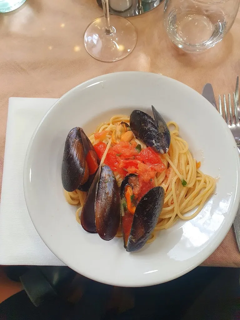 Ristorante Da Eugenio_Sestu_slider_image_3