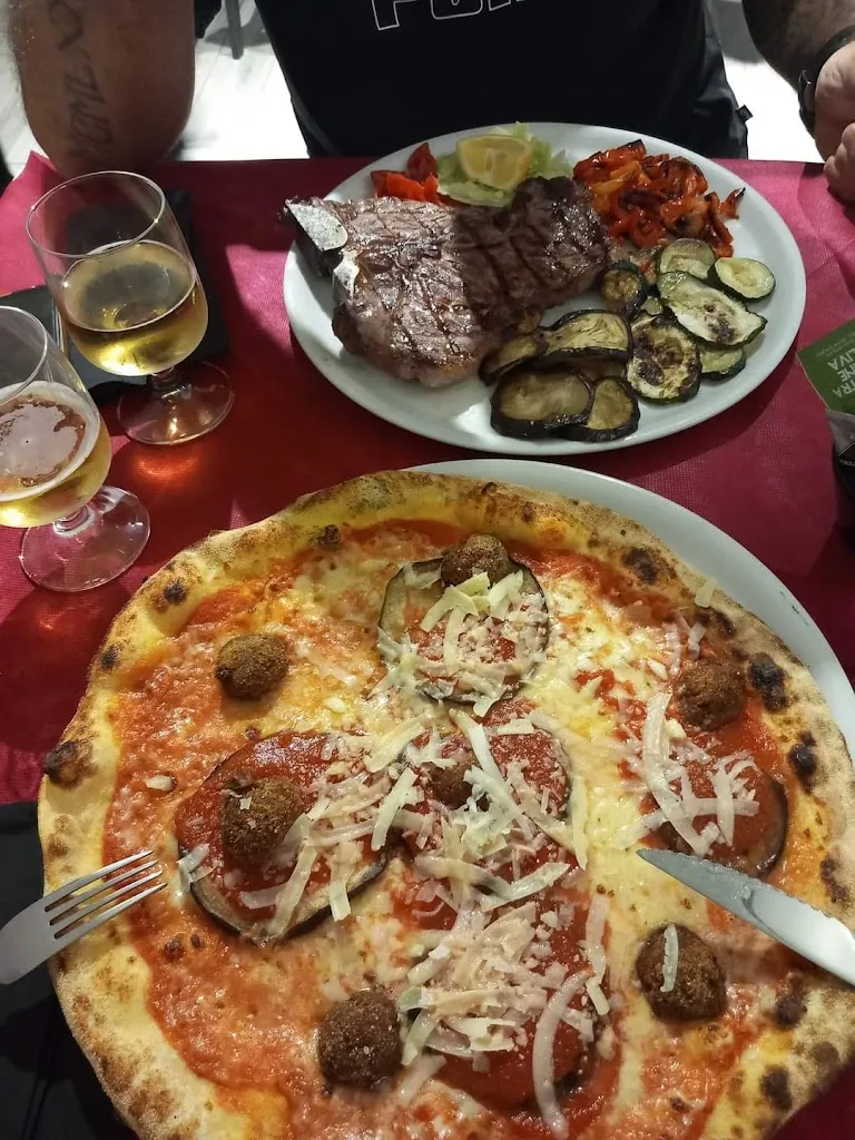 Sonia Yukiko Piroddi_Medioevo Sestu Al primo piano_Sestu_review