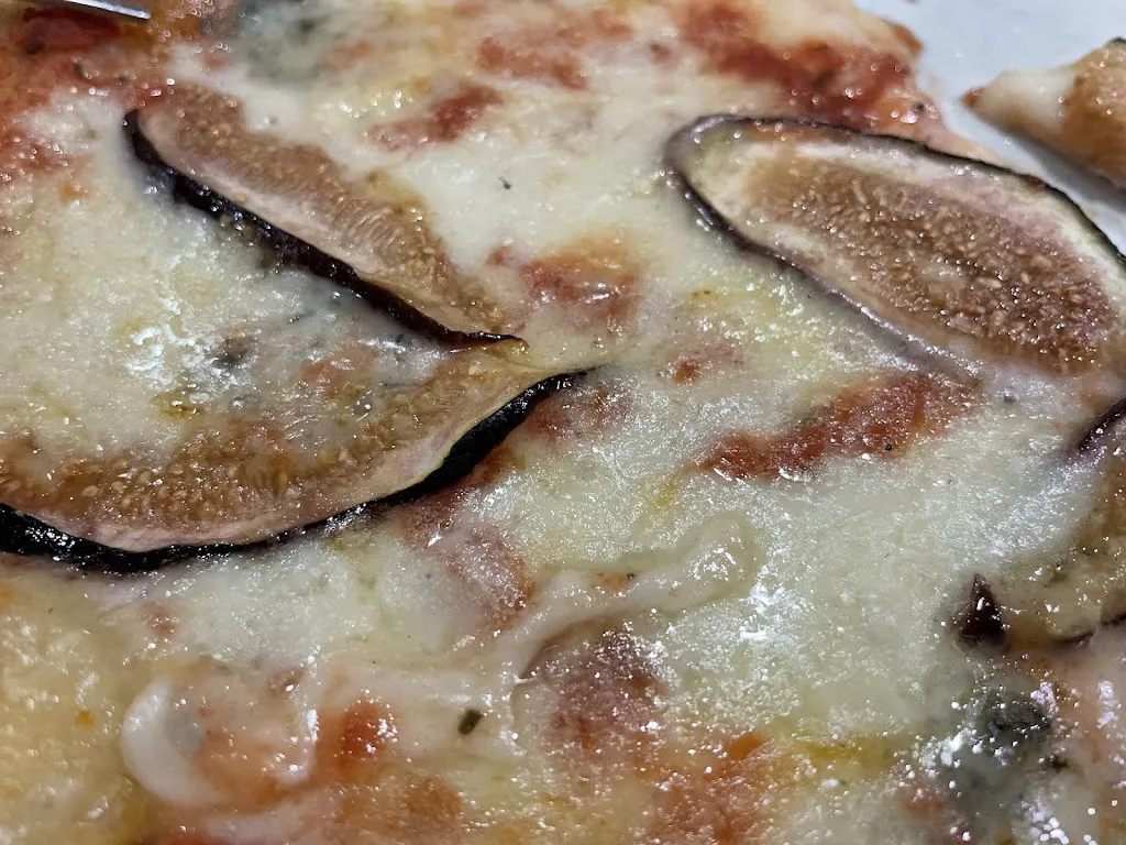 Pizzeria Nuovo Fiore_Sestu_slider_image_3