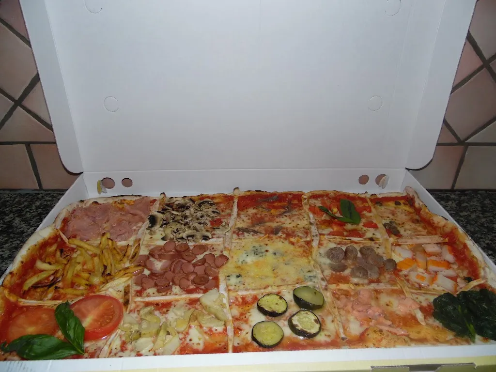 Happy Pizza_Sestu_slider_image_2