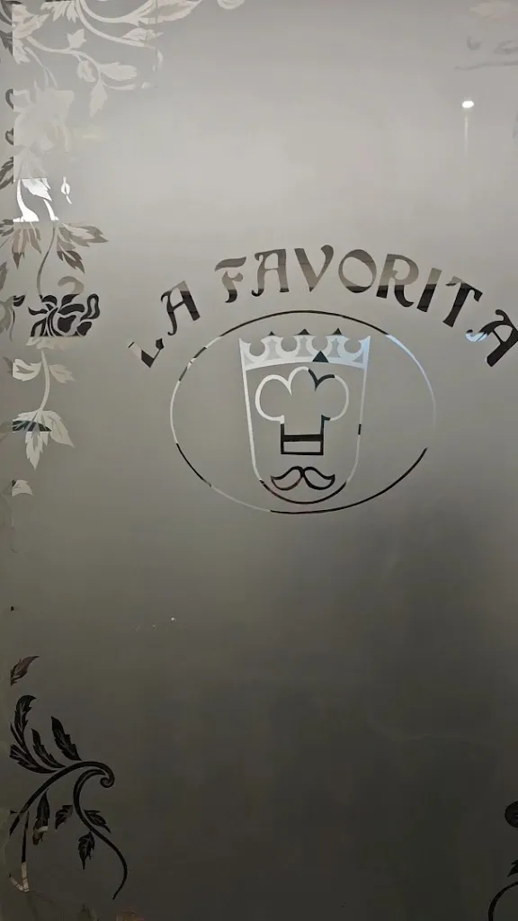 STEFANO RUSSO_Ristorante Pizzeria La Favorita_Guagnano_recensione