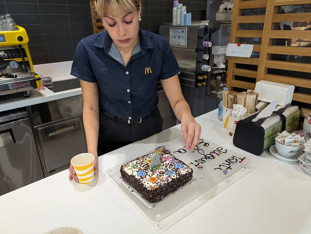 Cassius Duke_McDonald's Sestu_Sestu_review